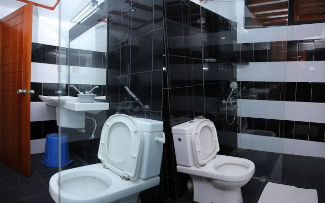 OYO 256 Subash Hotel