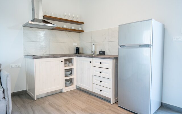 Aesthisis Sensational Accommodation