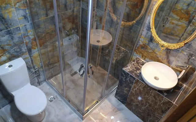 Athena Life Hotel