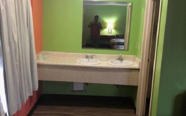 Fort Knox Inn