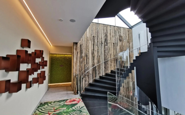 Hotel Tropical Gava Mar