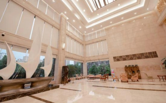 Maple Leaf Garden Hotel