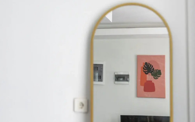 Sorta Hotel