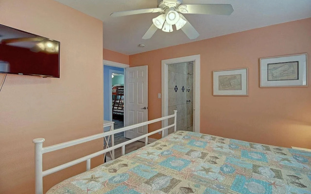 Spacious & Pet Friendly + Game Room Sleeps 10