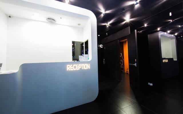 SleepBox Hotel - Ximen