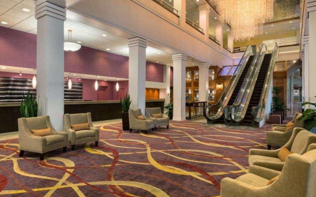 Radisson Rochester Riverside