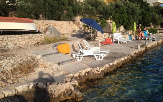 Apartments Jela