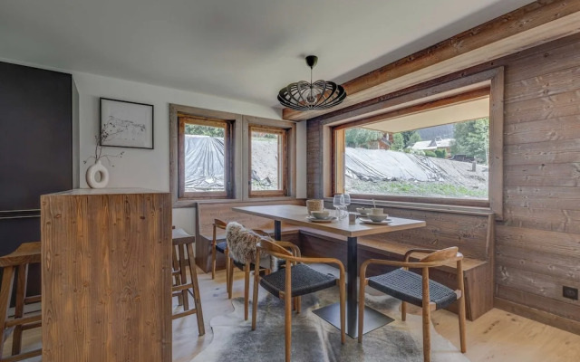 Ideal 3 Bedroom Apartment With 200m2 Garden