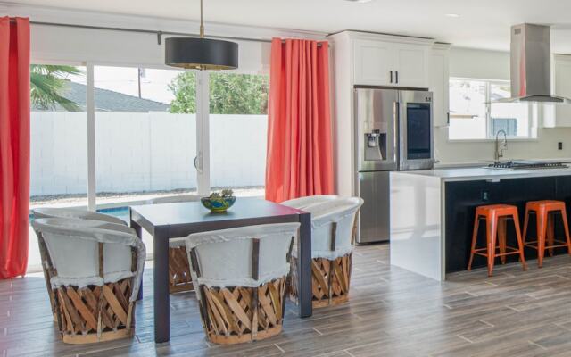 Spacious 4BR Near Old Town by WanderJaunt