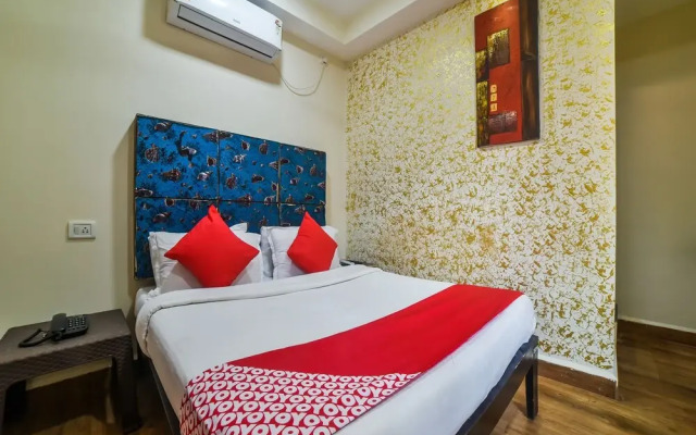 OYO 30329 Tsk The Golden Nest Deluxe