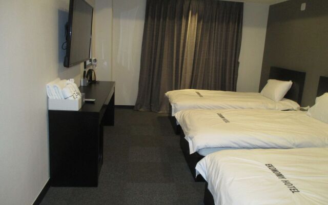 Persimmon Tourist Hotel