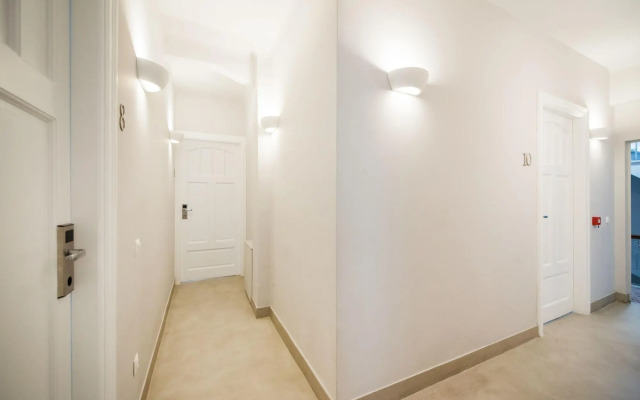 MONK Monastiraki Suites