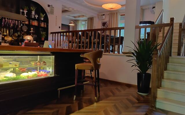 CASA Chengdu Boutique Hotel & Spa
