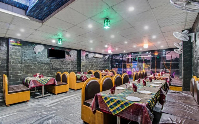 Hotel Ishant And Restaurant By OYO Rooms