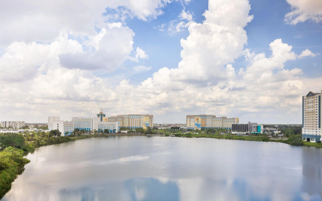 Ramada Plaza by Wyndham Orlando Resort & Suites Intl Drive
