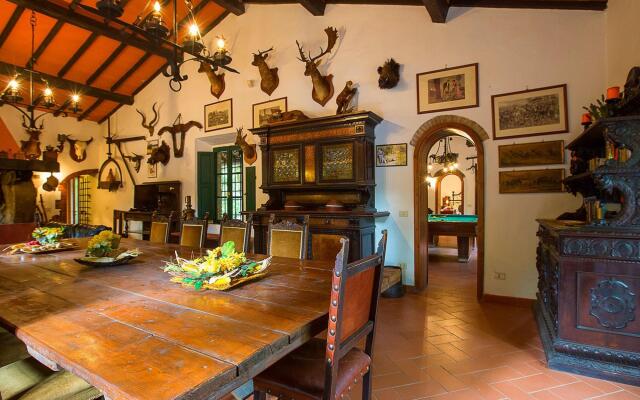 Gorgeous Holiday Home in Montecatini Val di Cecina with Pool