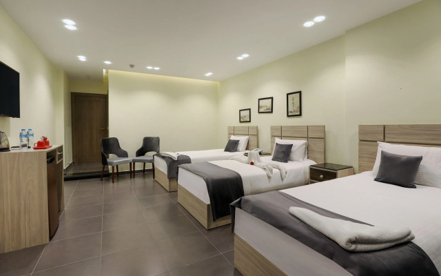 Brothers Pyramids View