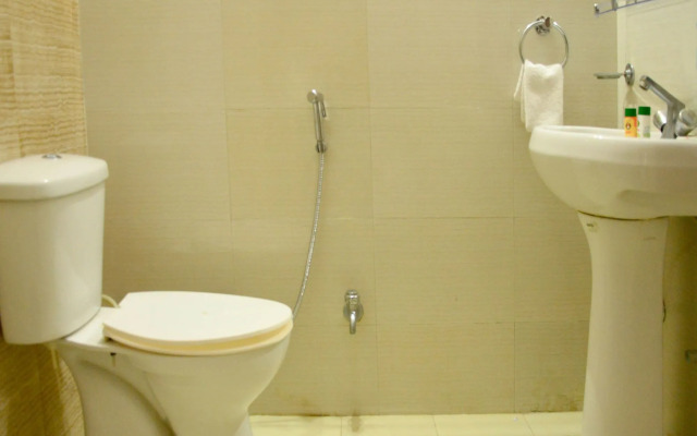 Hotel Rockwell by OYO Rooms