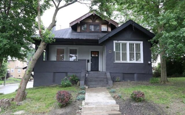 Hopkins Park Bed and Breakfast