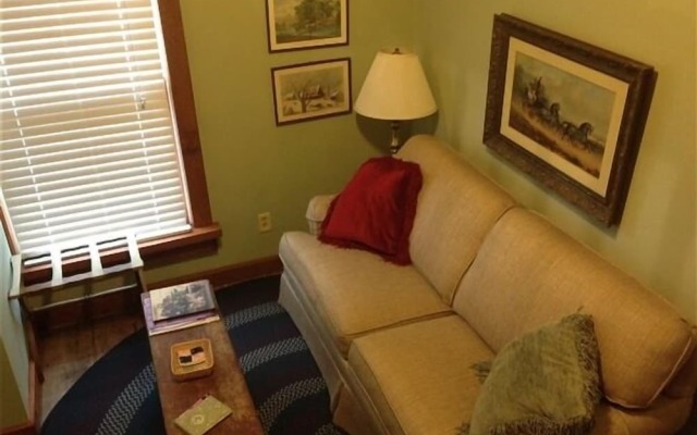 Strawberry Farm Bed & Breakfast