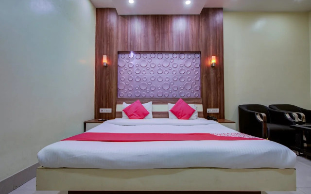 Savoy Hotel By OYO Rooms