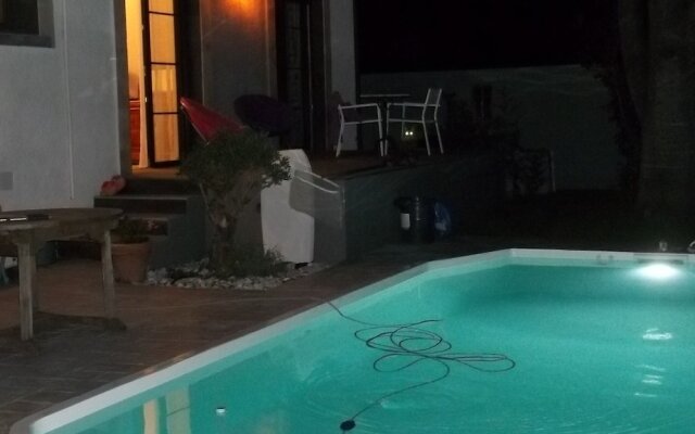 Luxury Guest Room, Private Entrance, Shower Room, wc, Terrace, Private