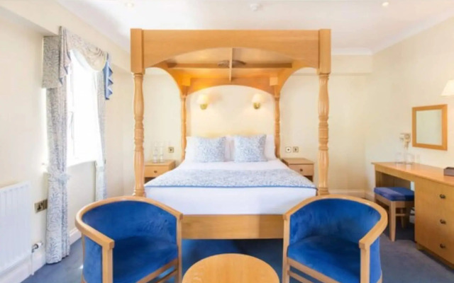 Moorhill House Bed & Breakfast