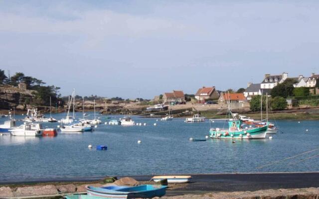 Appartement Trégastel, 1 pièce, 2 personnes - FR-1-542-36