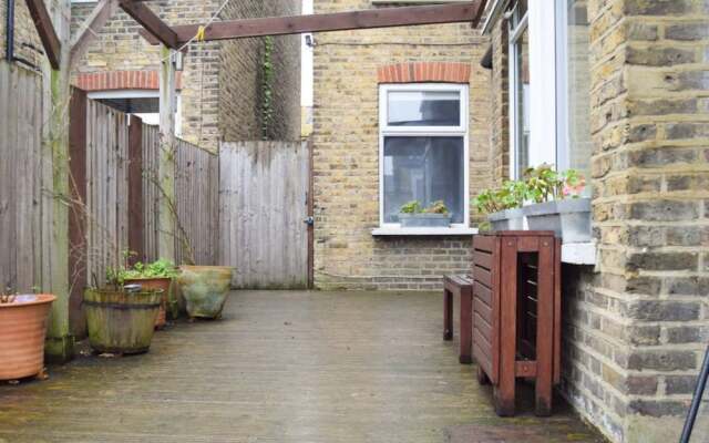 Lovely 1 Bedroom Flat in Wimbledon