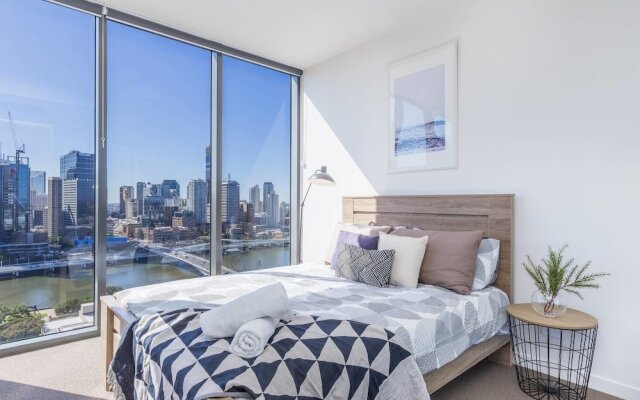 Luxury 2bed South Brisbane Qsb038