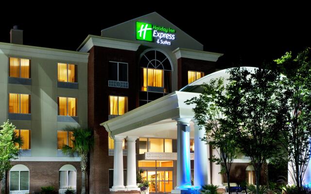 Holiday Inn Express Hotel & Suites Charleston-North, an IHG Hotel