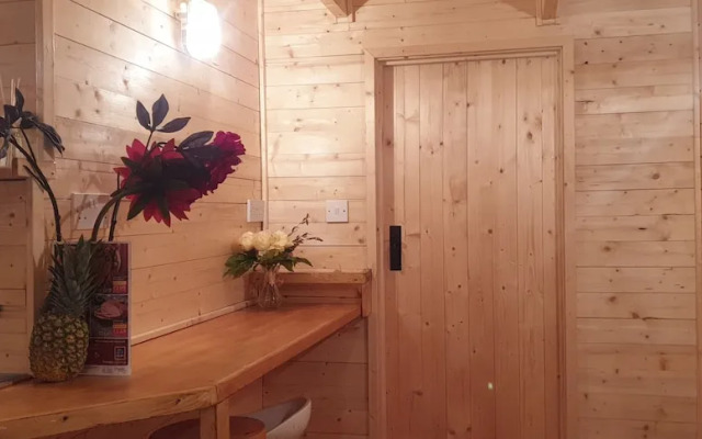 The Oxford Cabin, Captivating, Customisable & Cosy