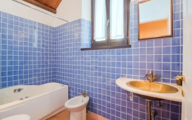 Charming Apartment in Ascoli Piceno Near Village