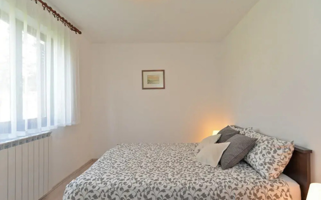 Apartment 628