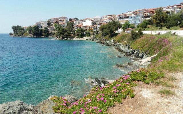 Apartment With 2 Bedrooms in Neos Marmaras, Chalkidiki, North Greece,