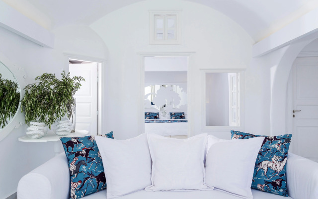 Canaves Oia Suites - Small Luxury Hotels of the World