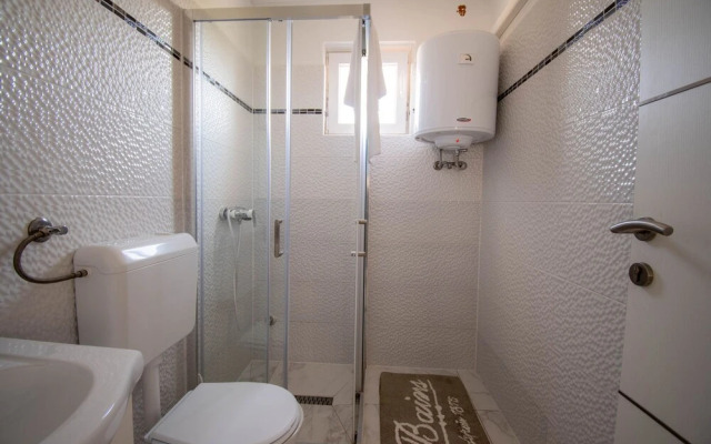 Villa for 6 persons with private pool, parking and garden in Rovinj