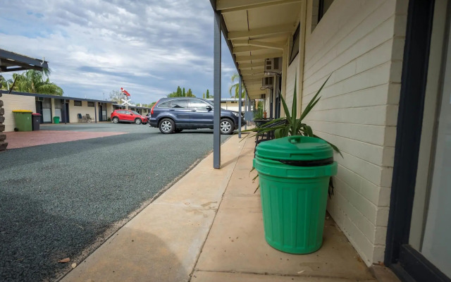 Pioneer Station Motor Inn