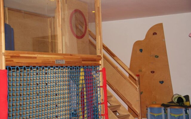 Hotel Family Alm Tirol