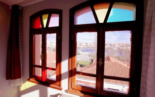 all building/5floors/ garden in balat