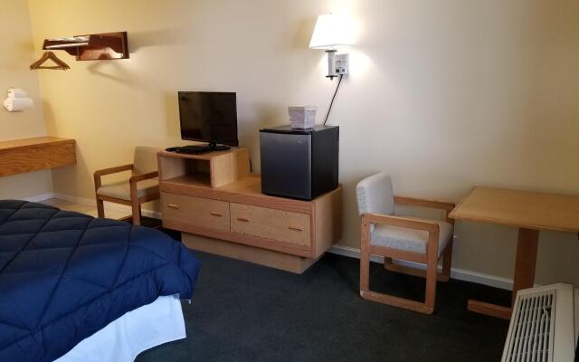 Captain's Quarters Motel