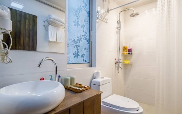 Taihu Baopu Fish Inn