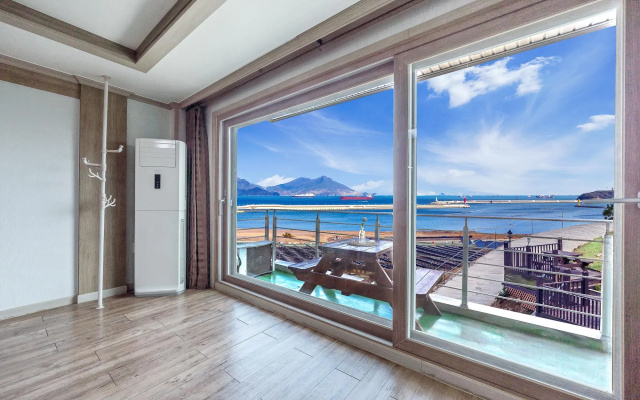 Yeosu Redondo Pension