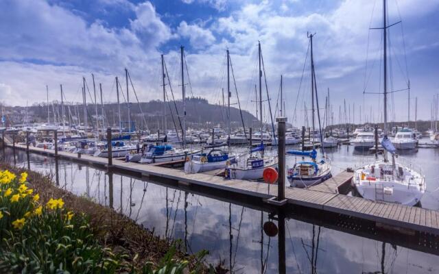 Marina View Apartment