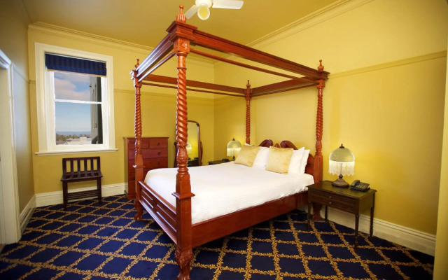 The Carrington Hotel