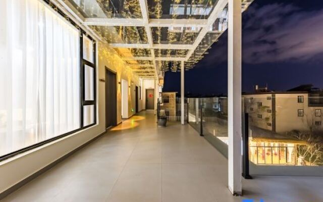 Yishan Banye Homestay (Longqi Wharf Branch)