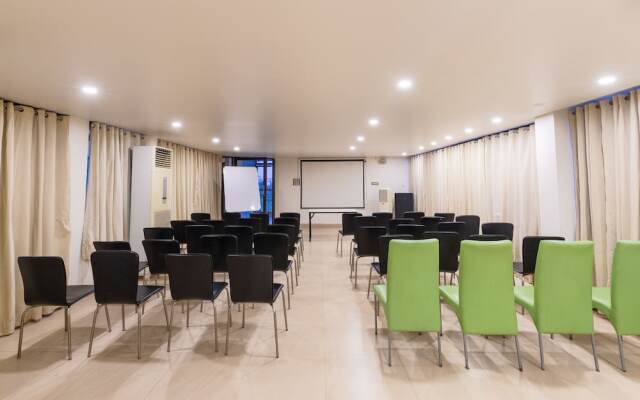 Monarch Montvert, Baner Pune