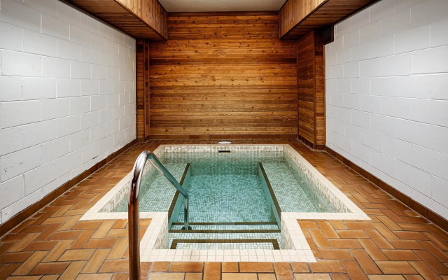 Best Western Plus Barclay Hotel