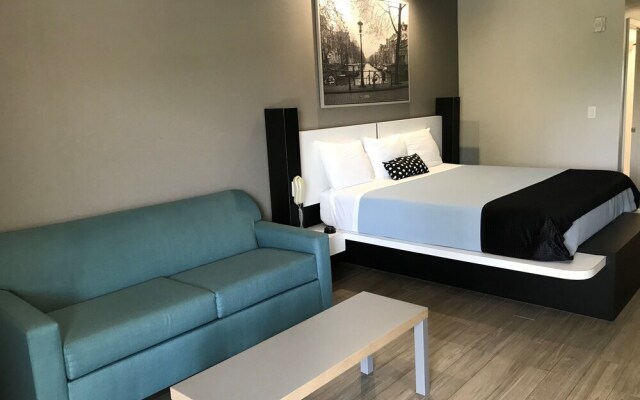 Crystal Inn