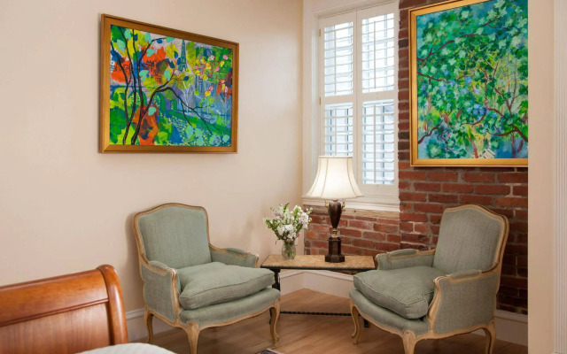 Embassy Circle Guest House